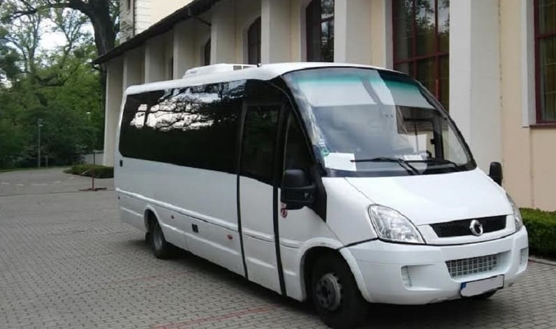 Borsod-Abaúj-Zemplén: Bus order in Kazincbarcika in Kazincbarcika and Hungary